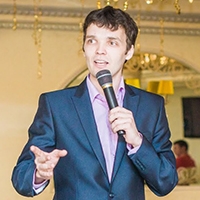 Александр Плющенко